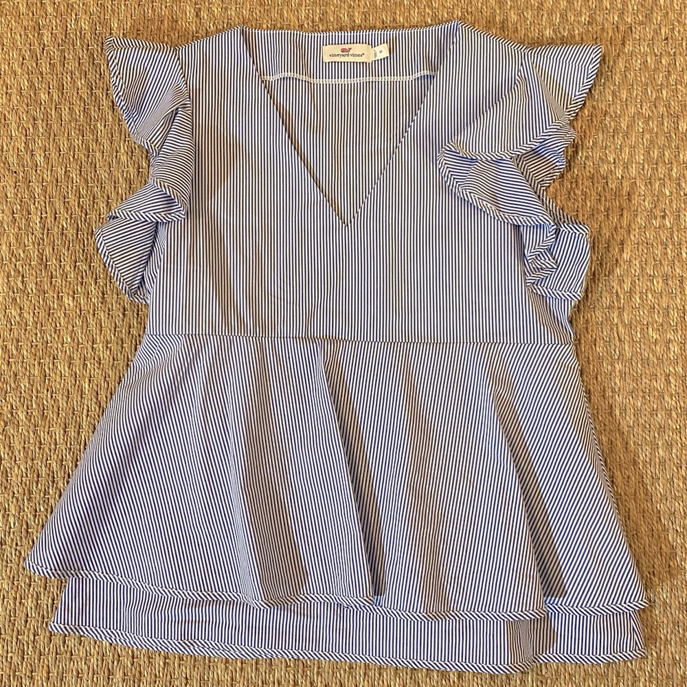 Vineyard Vines woman’s top
